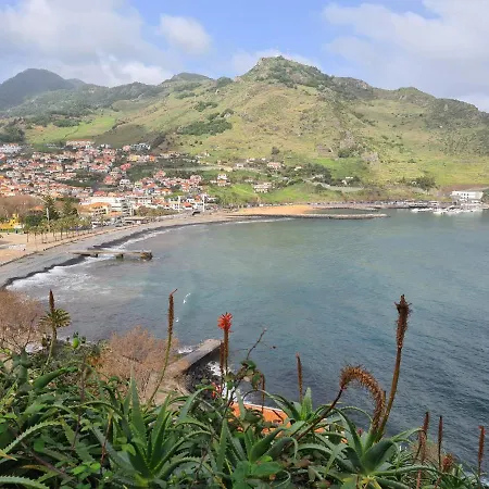 Апартаменты Desertas View