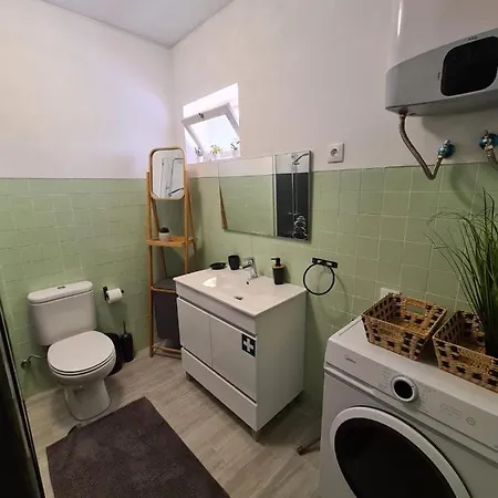 Apartman Desertas View *