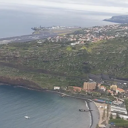 Apartman Desertas View *