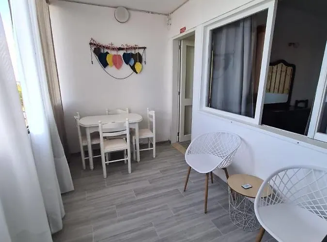 Апартаменты Desertas View